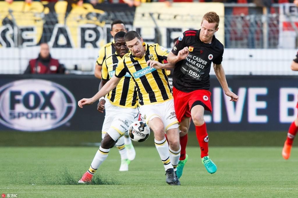 续三场比赛 续三场比赛