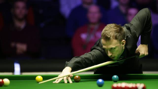 厄德高与右 厄德高与右